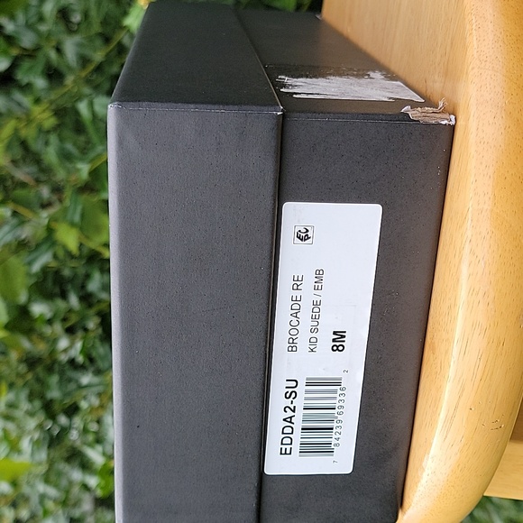 NEW Edda Suede Embroidered Loafer Size 8 - Picture 4 of 14